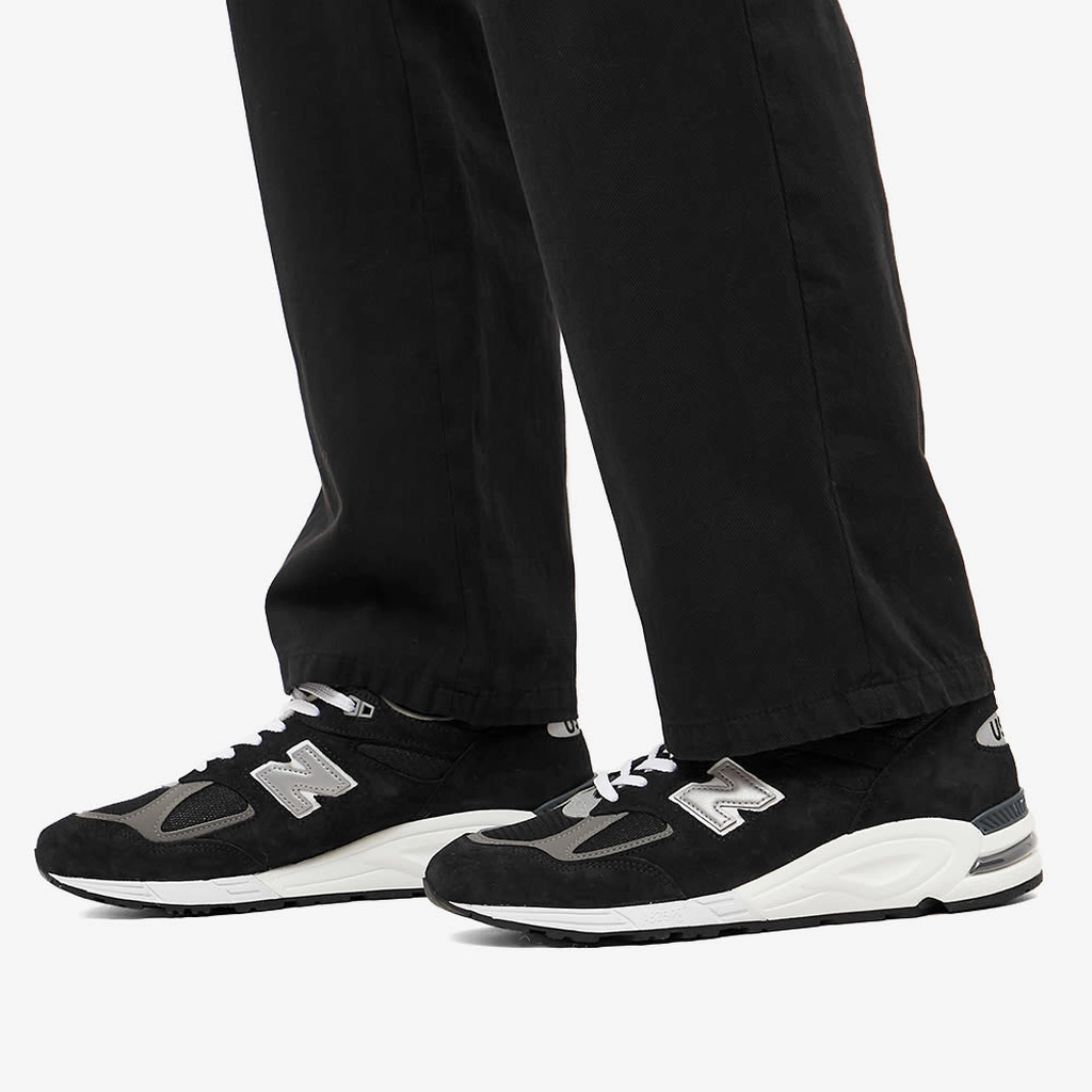 New Balance Men's M990BL2 - Made in the USA Black